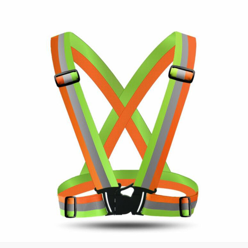 حمالات عاكسة للضوء للجري الليل - مراجعة Running Gear Youth وسعره